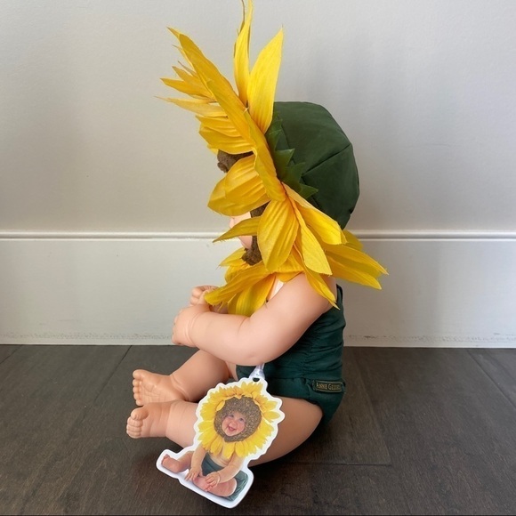Anne Geddes Doll Sunflower Baby Purple Eyes 2000 Unimax 14" Tall - Picture 4 of 7